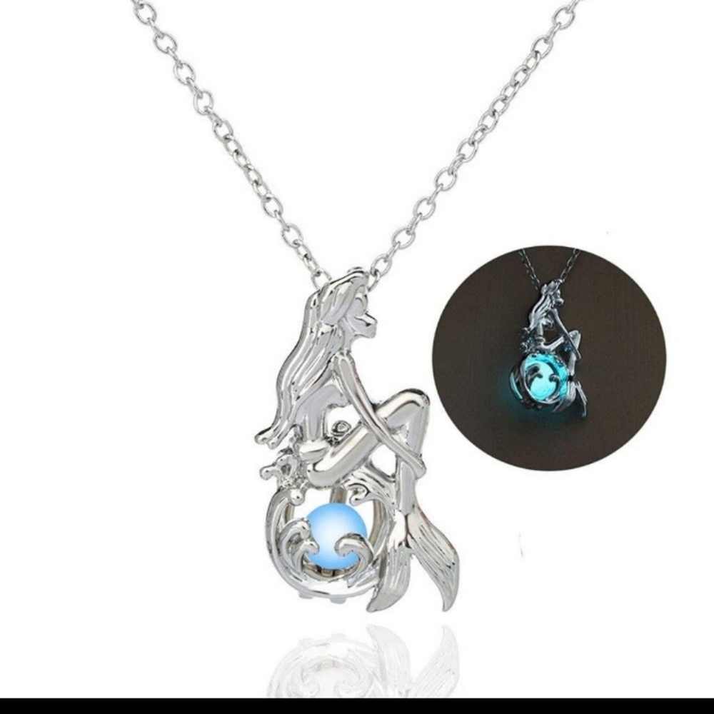 Luminous Mermaid Necklace